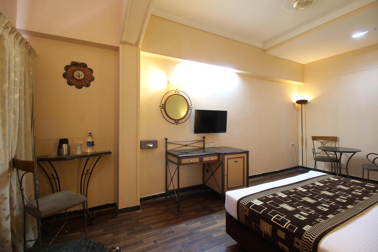 Hotel Gurukripa Daman Exterior foto