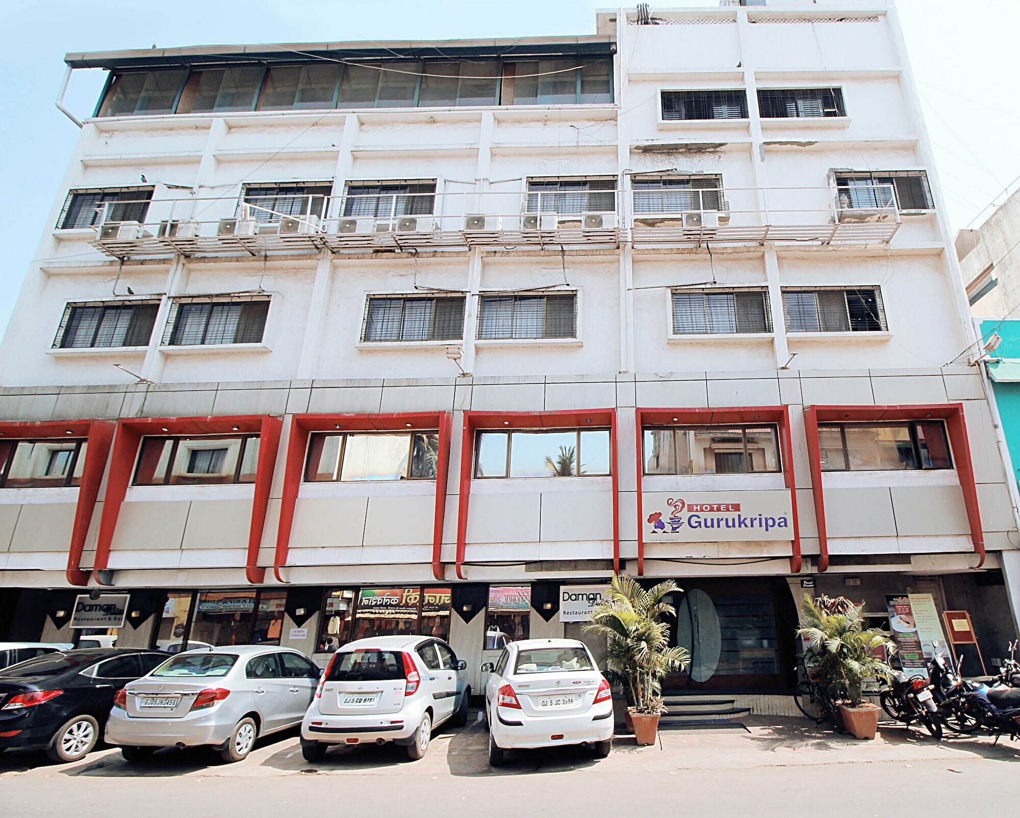 Hotel Gurukripa Daman Exterior foto